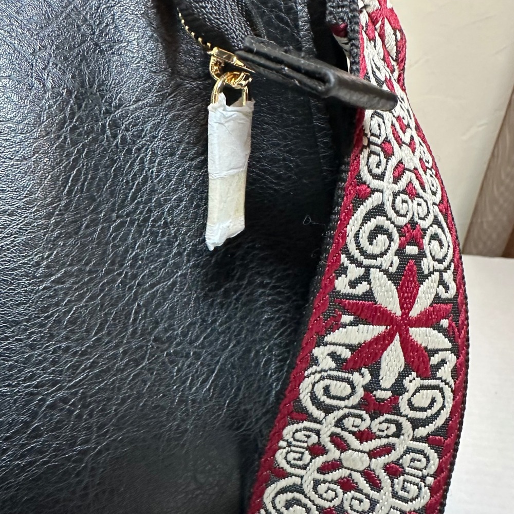 Le Miel Black Vegan Leather Crossbody Messenger Bag Embroidered Guitar Strap NEW - Picture 10 of 15